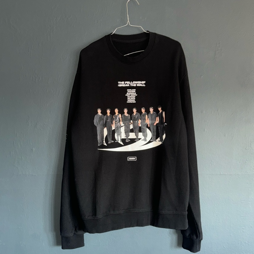 ATEEZ THE FELLOWSHIP BREAK THE WALL WORLD TOUR CREWNECK SWEATSHIRT MENS LARGE